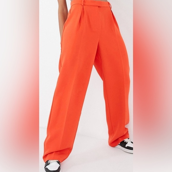 COLLUSION Tailored Straight Leg Red Pants in Size 4 - Picture 3 of 13